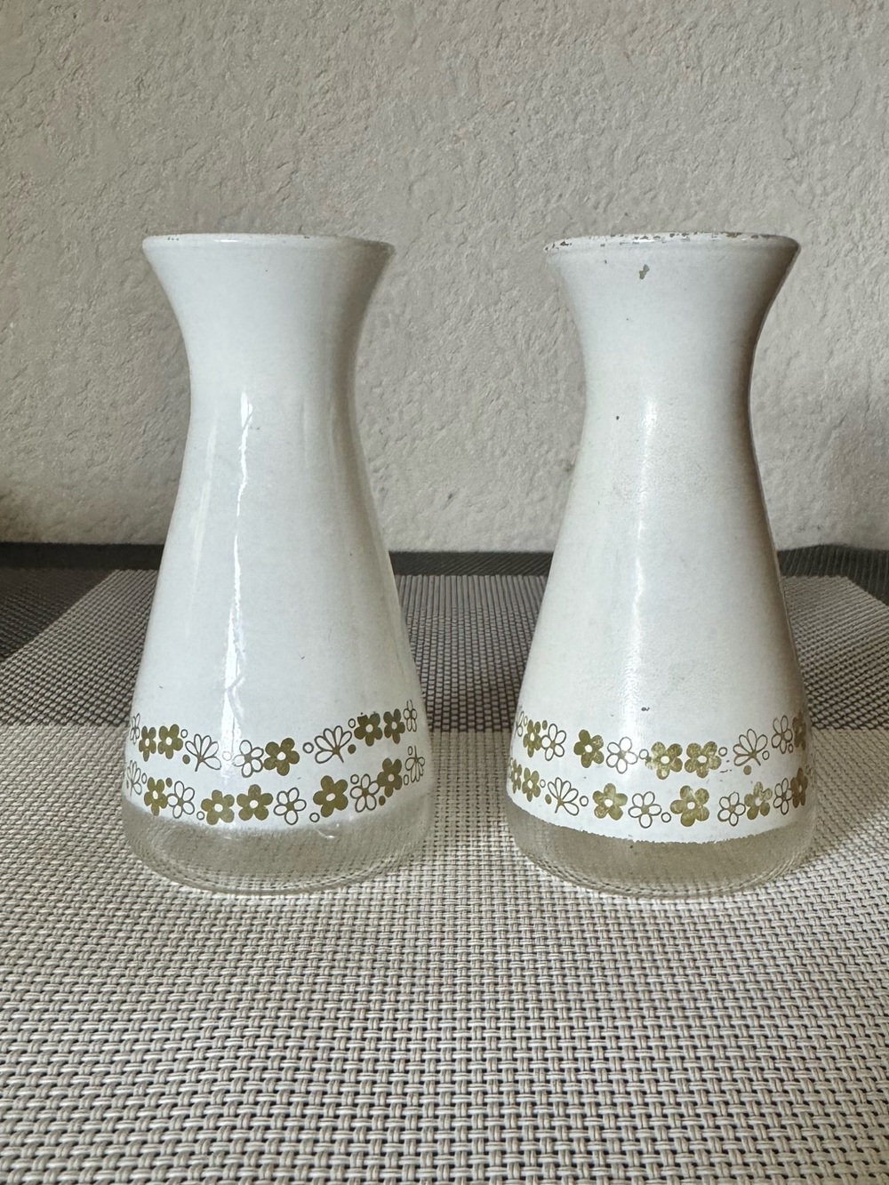 Pyrex Spring Blossom Shakers